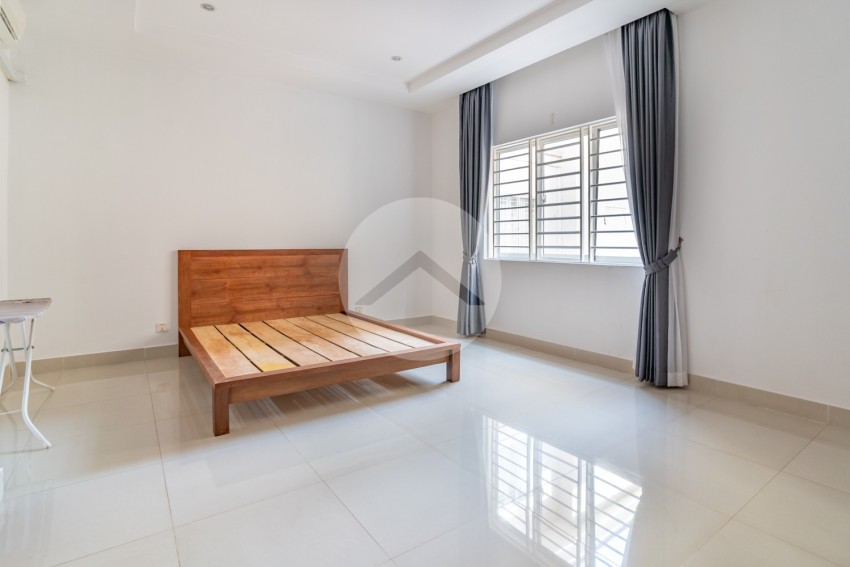 4 Bedroom Villa For Rent- Borey New World Samrong Andet, Phnom Penh Thmey, Phnom Penh