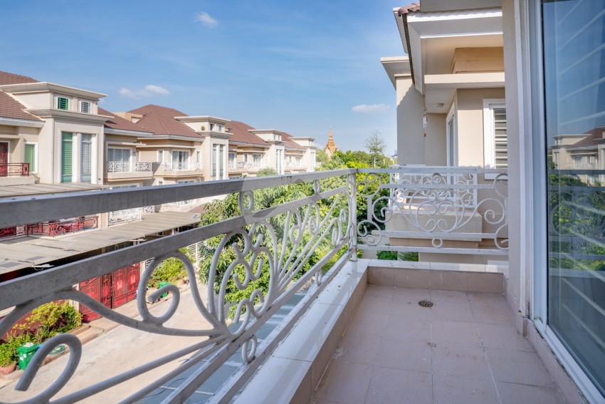 4 Bedroom Villa For Rent- Borey New World Samrong Andet, Phnom Penh Thmey, Phnom Penh