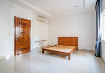 4 Bedroom Villa For Rent- Borey New World Samrong Andet, Phnom Penh Thmey, Phnom Penh thumbnail