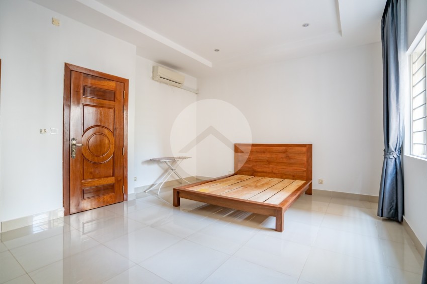 4 Bedroom Villa For Rent- Borey New World Samrong Andet, Phnom Penh Thmey, Phnom Penh