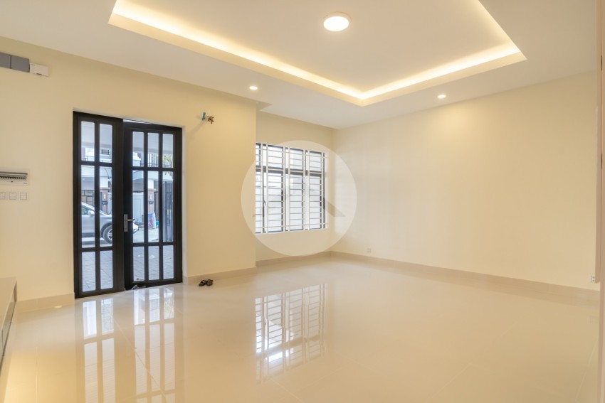 4 Bedroom Twin Villa For Rent - 50m, Dangkao, Phnom Penh