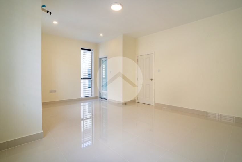 4 Bedroom Twin Villa For Rent - 50m, Dangkao, Phnom Penh