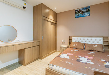 28 Sqm Studio Apartment For Rent - BKK3, Phnom Penh thumbnail