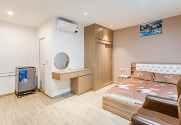28 Sqm Studio Apartment For Rent - BKK3, Phnom Penh thumbnail
