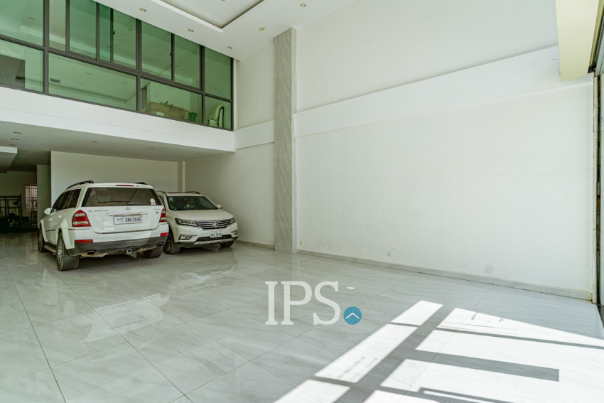 28 Sqm Studio Apartment For Rent - BKK3, Phnom Penh