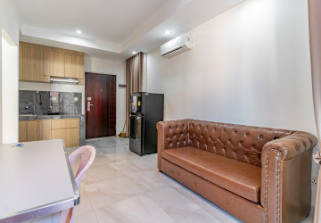 1 Bedroom Serviced Apartment For Rent - BKK3, Phnom Penh thumbnail