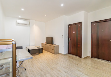 2 Bedroom Serviced Apartment For Rent - BKK3, Phnom Penh thumbnail