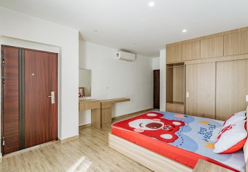 2 Bedroom Serviced Apartment For Rent - BKK3, Phnom Penh thumbnail