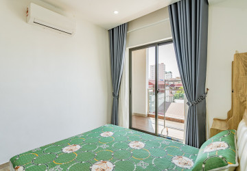 2 Bedroom Serviced Apartment For Rent - BKK3, Phnom Penh thumbnail