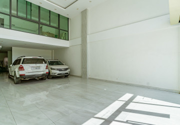 2 Bedroom Serviced Apartment For Rent - BKK3, Phnom Penh thumbnail