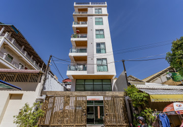 2 Bedroom Serviced Apartment For Rent - BKK3, Phnom Penh thumbnail