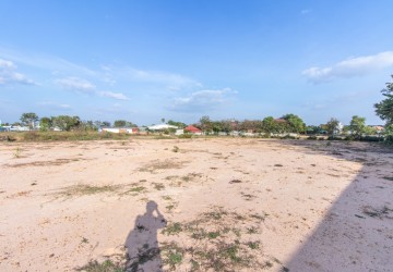 3530 Sqm Residential Land For Sale - Svay Dangkum, Siem Reap thumbnail