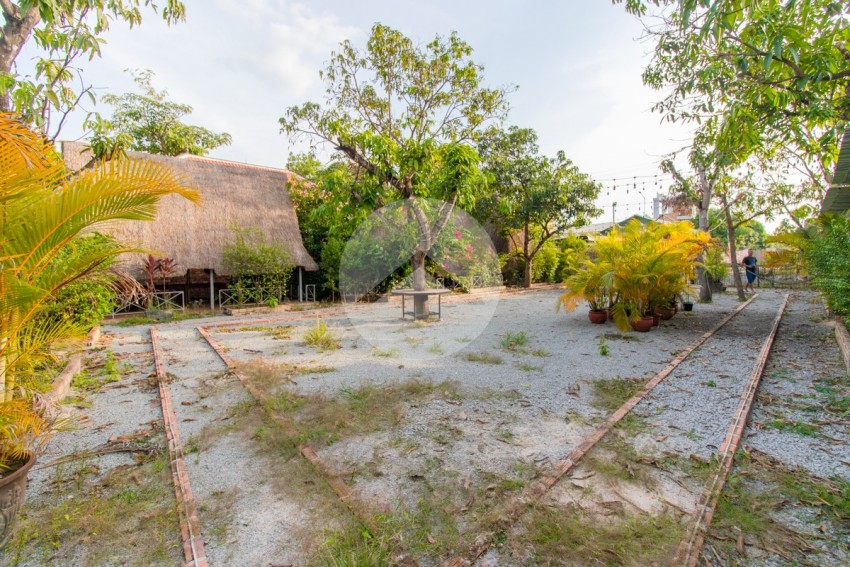 1000 Sqm Commercial Land For Rent - Sala Kamreuk, Siem Reap