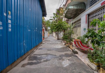 2 Bedroom Flat House For Sale - Tonle Bassac, Phnom Penh thumbnail