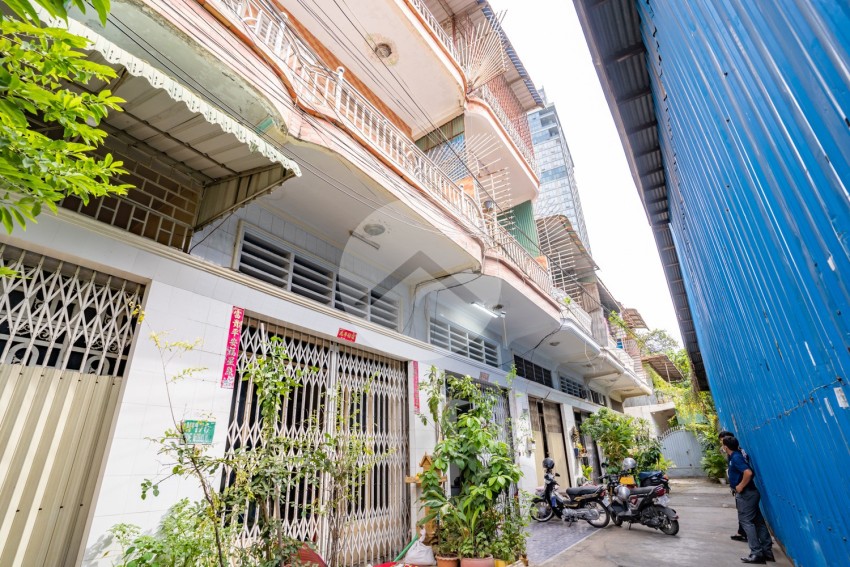 2 Bedroom Flat House For Sale - Tonle Bassac, Phnom Penh
