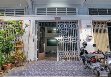 2 Bedroom Flat House For Sale - Tonle Bassac, Phnom Penh thumbnail