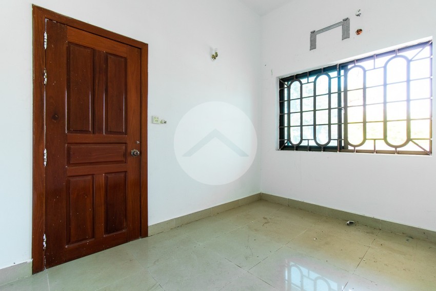 5 Bedroom Commercial Shophouse For Rent - Svay Dangkum, Krong Siem Reab