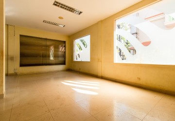 7 Bedroom Commercial Shophouse For Rent - Svay Dangkum, Siem Reap thumbnail