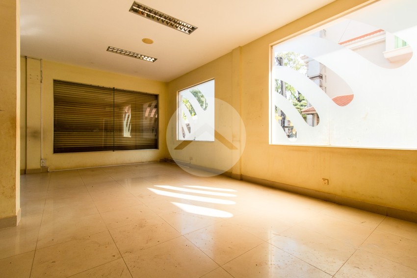 7 Bedroom Commercial Shophouse For Rent - Svay Dangkum, Siem Reap