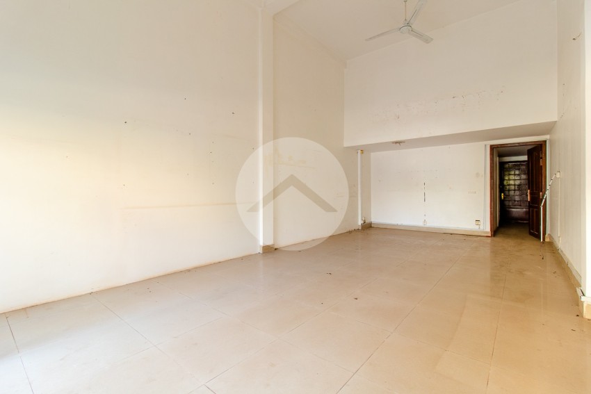 4 Bedroom Commercial Shophouse For Rent - Svay Dangkum,  Siem Reap