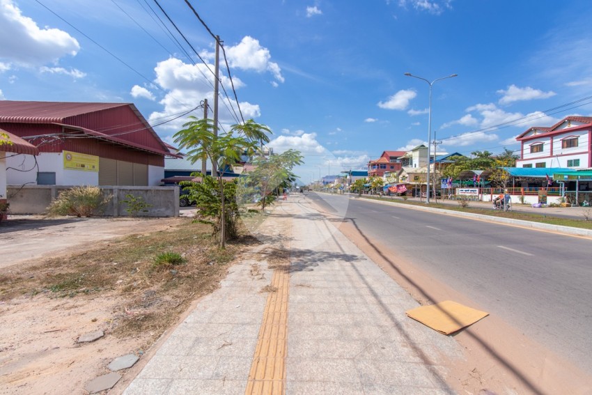 1200 Sqm Warehouse For Rent - Kouk Chak, Siem Reap