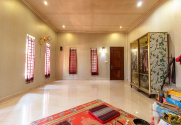 2 Bedroom House For Sale - Svay Dangkum, Siem Reap thumbnail