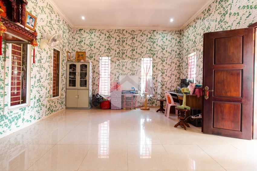 2 Bedroom House For Sale - Svay Dangkum, Siem Reap