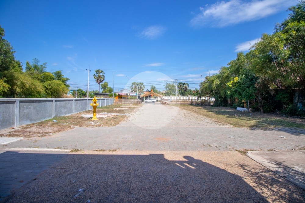 3000 Sqm Commercial Space For Rent - Svay Dangkum, Siem Reap - Image 16