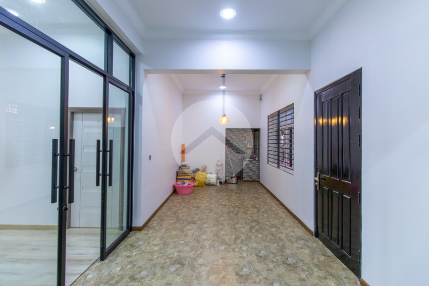 4 Bedroom Villa For Sale - Sra Ngae, Siem Reap