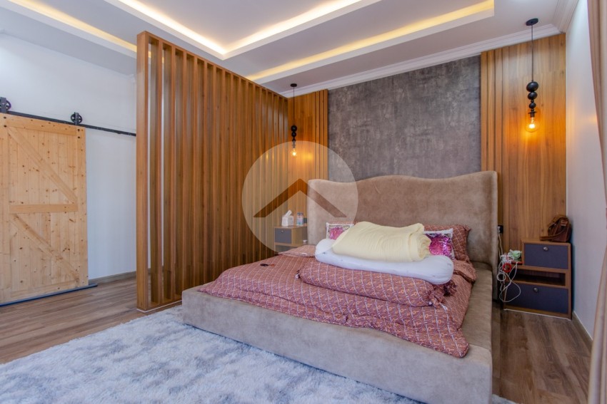4 Bedroom Villa For Sale - Sra Ngae, Siem Reap
