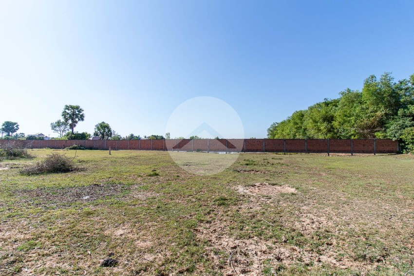 1899 Sqm Land For Sale - Next to Golf Course, Svay Dangkum, Siem Reap