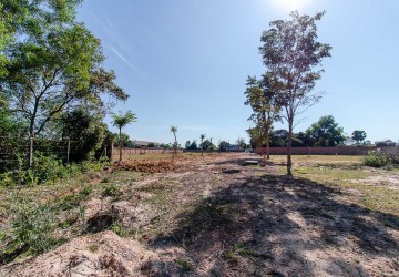 1899 Sqm Land For Sale - Next to Golf Course, Svay Dangkum, Siem Reap thumbnail