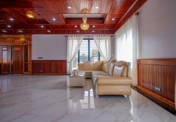 5 Bedroom Villa For Sale - Chreav, Siem Reap thumbnail