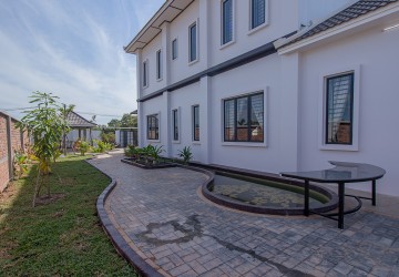 5 Bedroom Villa For Sale - Chreav, Siem Reap thumbnail