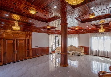 5 Bedroom Villa For Sale - Chreav, Siem Reap thumbnail