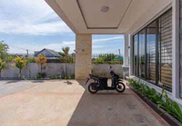 5 Bedroom Villa For Sale - Chreav, Siem Reap thumbnail