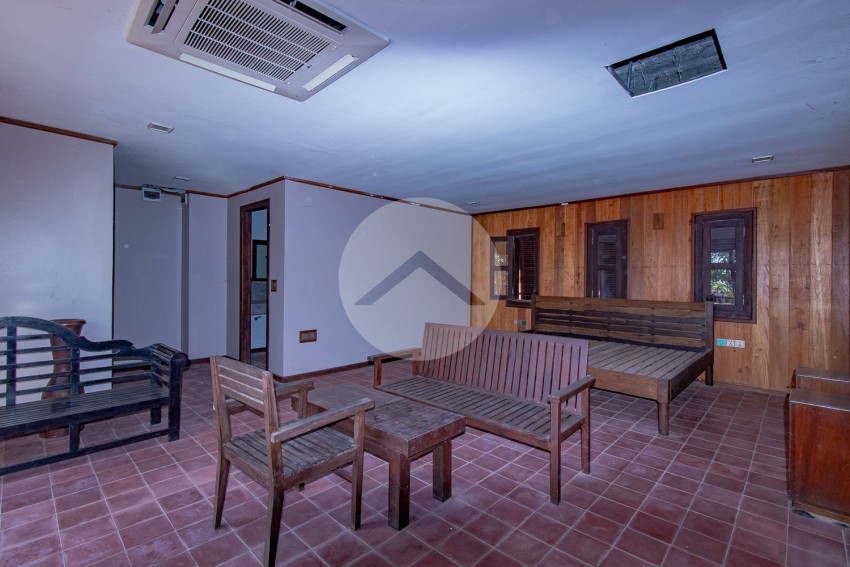 15 Bedroom Hotel For Sale - Svay Dangkum, Siem Reap