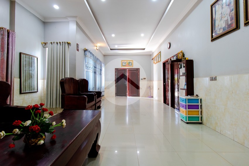 3 Bedroom House For Rent - Svay Dangkum, Siem Reap