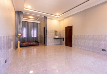 3 Bedroom House For Rent - Svay Dangkum, Siem Reap thumbnail