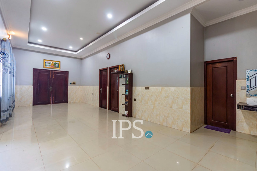 3 Bedroom House For Rent - Svay Dangkum, Siem Reap