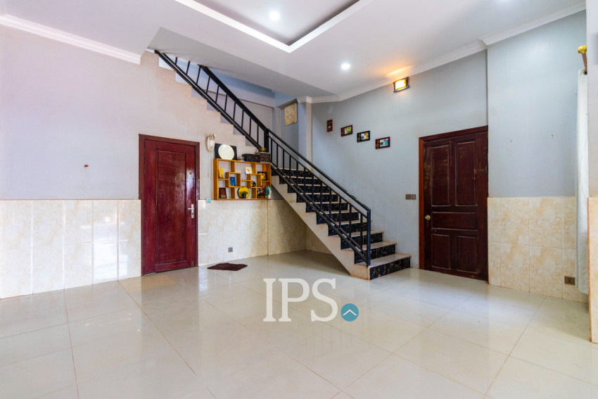 3 Bedroom House For Rent - Svay Dangkum, Siem Reap