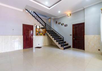 3 Bedroom House For Rent - Svay Dangkum, Siem Reap thumbnail