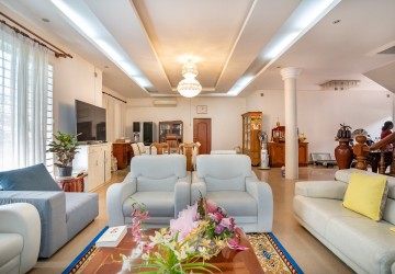 6 Bedroom Villa For Rent - Chroy Changvar, Phnom Penh thumbnail