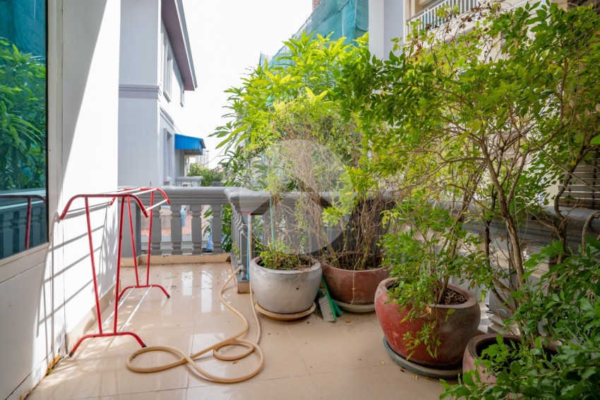 6 Bedroom Villa For Rent - Chroy Changvar, Phnom Penh