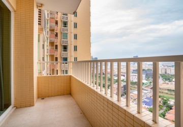 3 Bedroom Condo For Rent - Tonle Bassac, Phnom Penh thumbnail