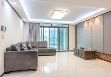 3 Bedroom Condo For Rent - BKK1, Phnom Penh thumbnail