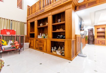 7 Bedroom Villa For Sale - Svay Dangkum, Siem Reap thumbnail