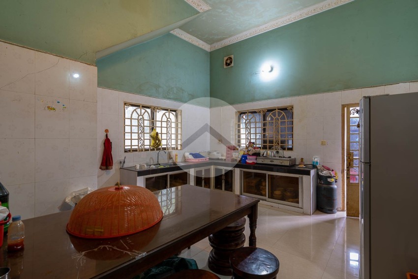 6 Bedroom House For Sale - Svay Dangkum, Siem Reap