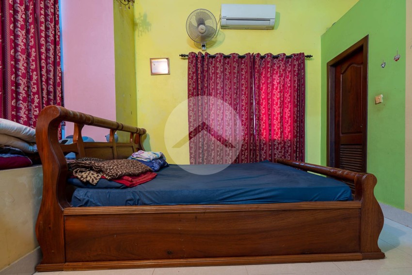 6 Bedroom House For Sale - Svay Dangkum, Siem Reap