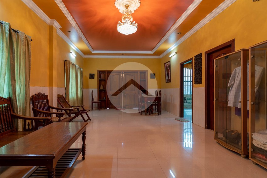 6 Bedroom House For Sale - Svay Dangkum, Siem Reap